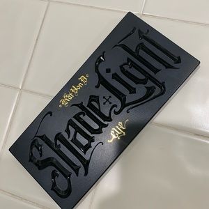 Kat Von D Shade & Light eye palette